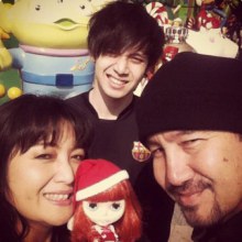  อินดี้ อินทัช ลูกชายสุดหล่อของแม่เสือสาว ฮันนี่ ภัสสร  กับ  บี๋ ธีรพงษ์ 