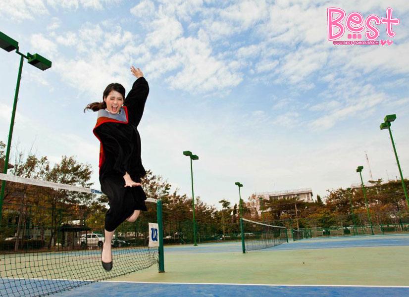 "เบสท์ ชนิดาภา" บัณฑิตสาวศิลปกรรมศาสตร์จากรั้วเทาแดง