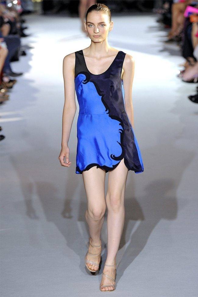 PARIS FASHION WEEK: STELLA MCCARTNEY SPRING 2012