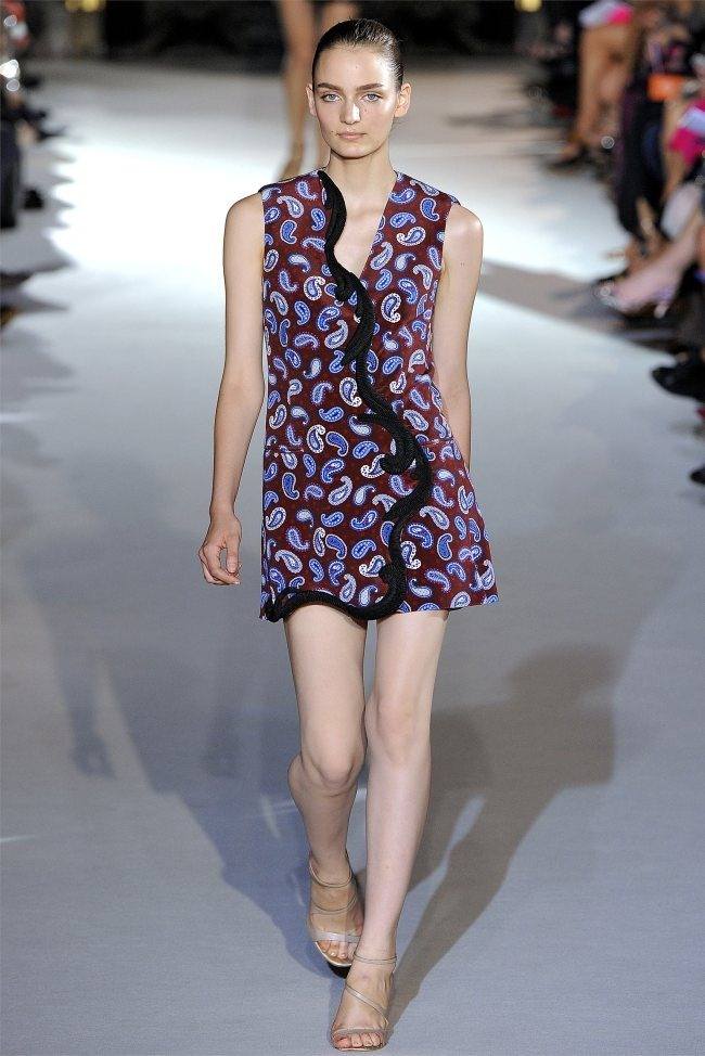 PARIS FASHION WEEK: STELLA MCCARTNEY SPRING 2012