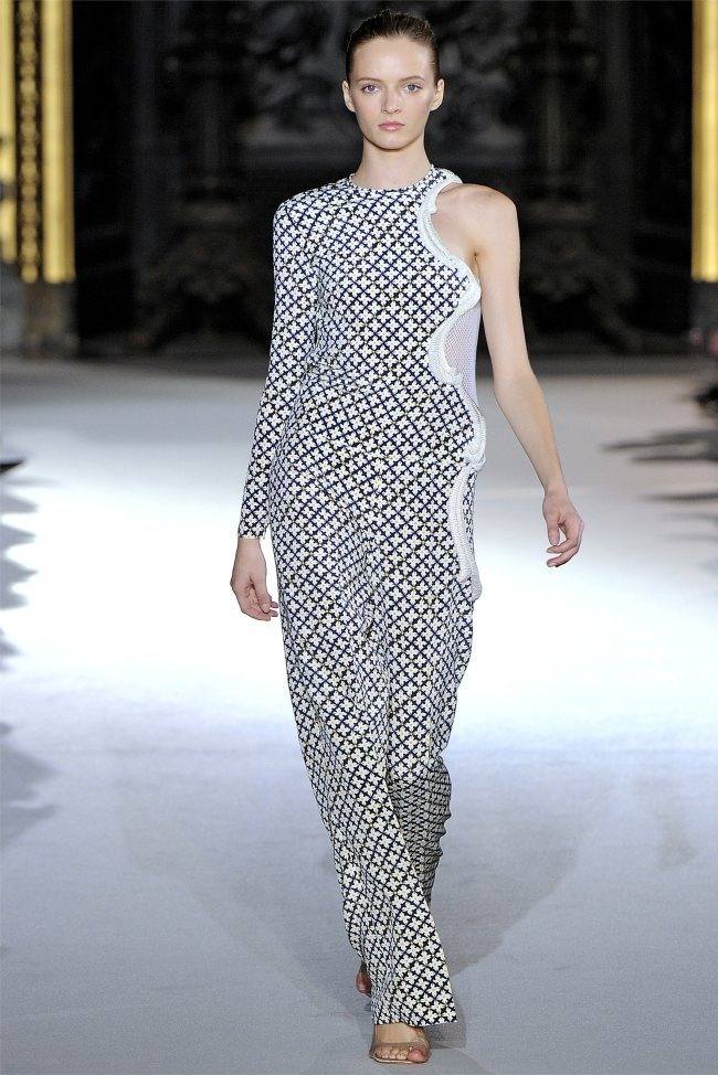 PARIS FASHION WEEK: STELLA MCCARTNEY SPRING 2012