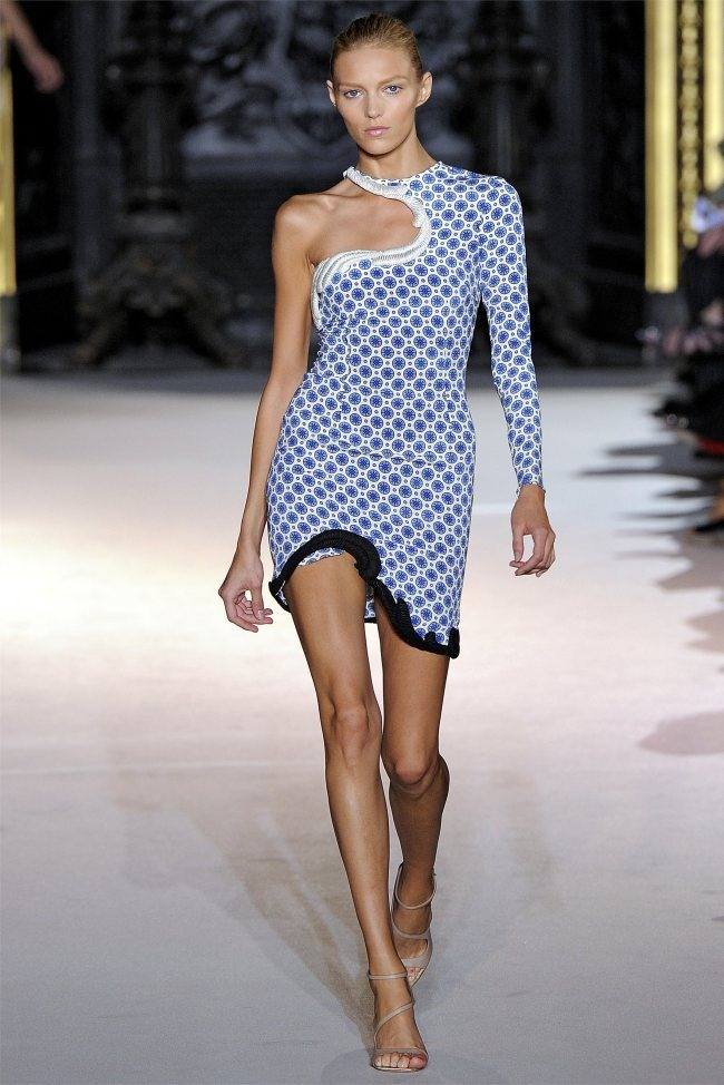 PARIS FASHION WEEK: STELLA MCCARTNEY SPRING 2012