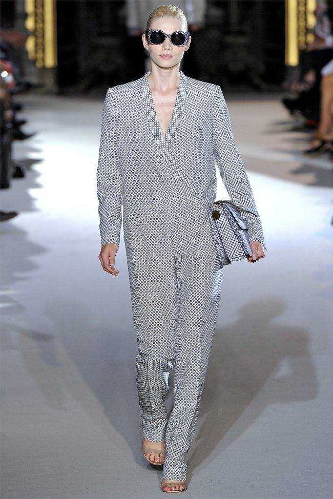 PARIS FASHION WEEK: STELLA MCCARTNEY SPRING 2012