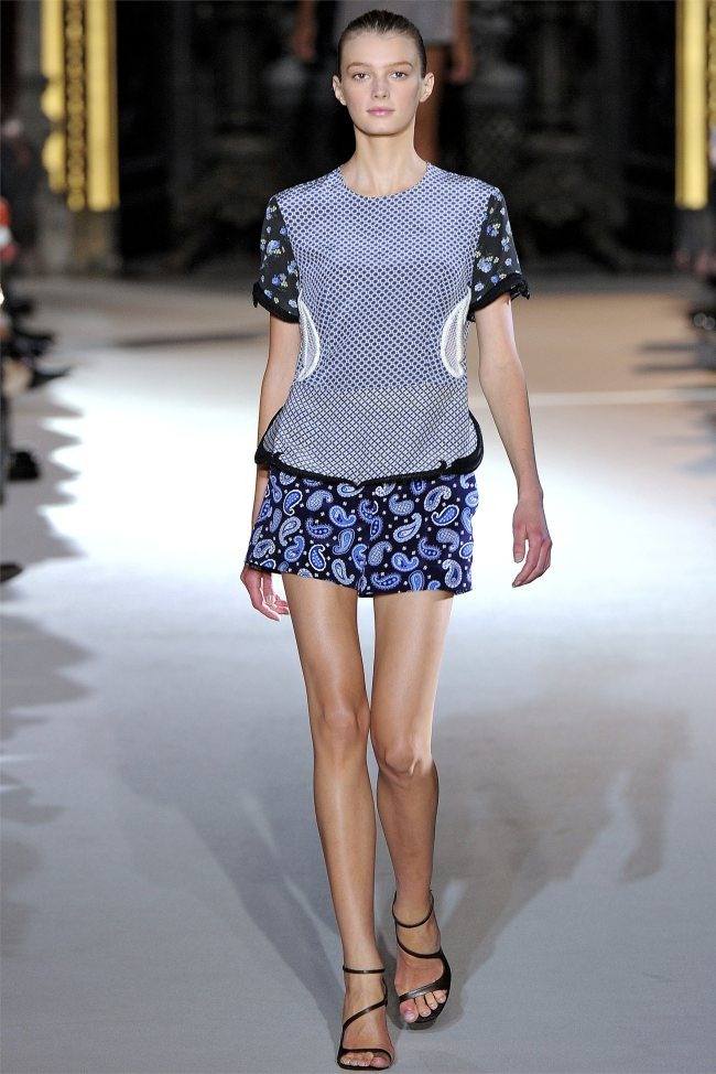 PARIS FASHION WEEK: STELLA MCCARTNEY SPRING 2012