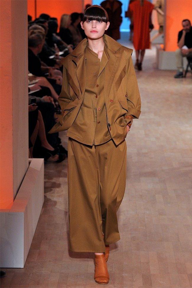 PARIS FASHION WEEK: HERMÈS SPRING 2012