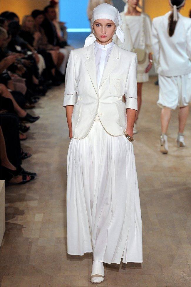 PARIS FASHION WEEK: HERMÈS SPRING 2012