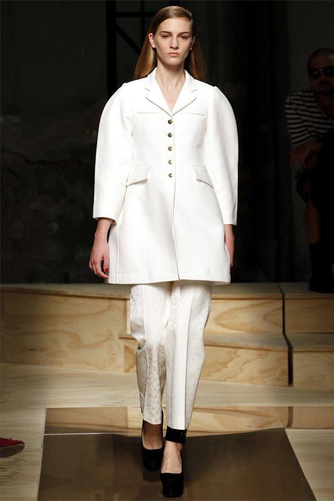 PARIS FASHION WEEK: CÉLINE SPRING 2012