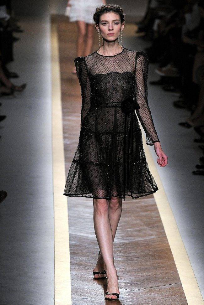 PARIS FASHION WEEK: VALENTINO SPRING 2012