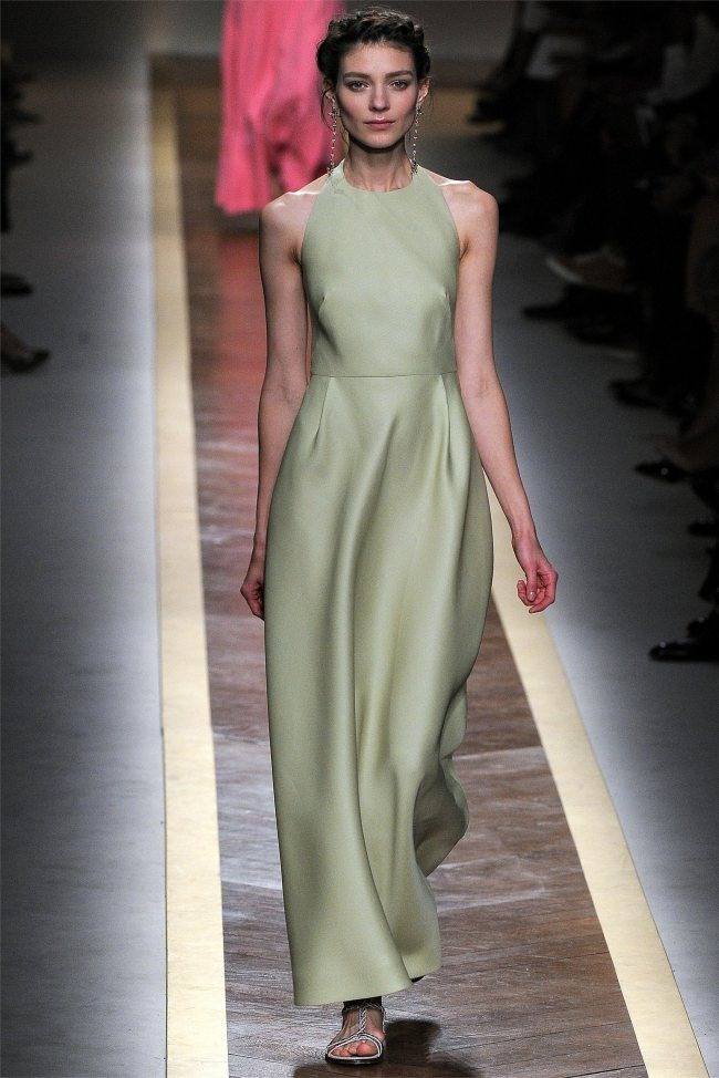 PARIS FASHION WEEK: VALENTINO SPRING 2012