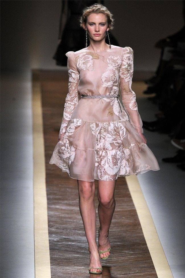 PARIS FASHION WEEK: VALENTINO SPRING 2012