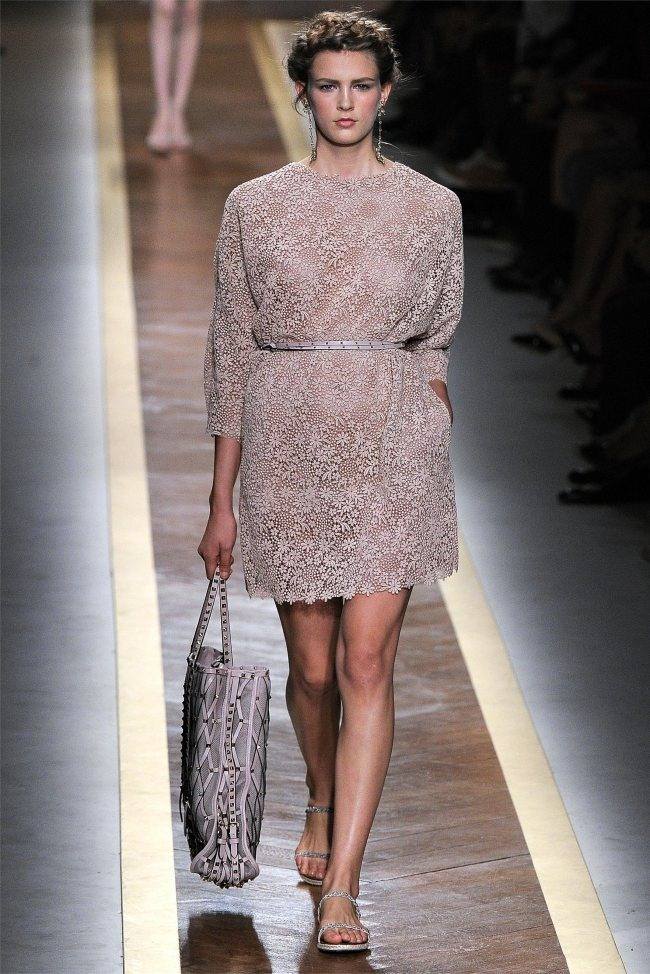 PARIS FASHION WEEK: VALENTINO SPRING 2012