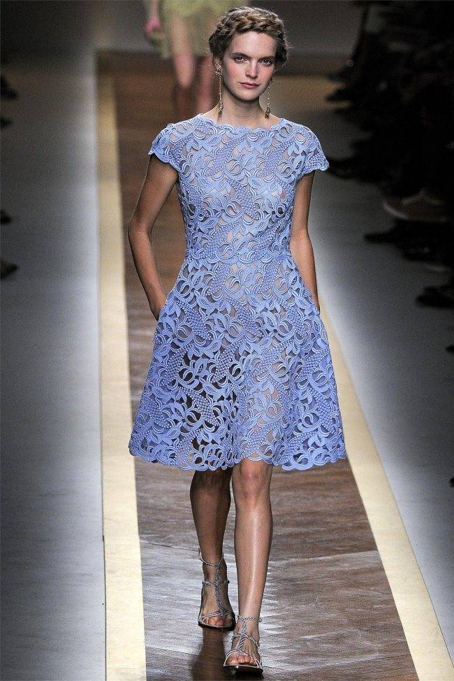 PARIS FASHION WEEK: VALENTINO SPRING 2012