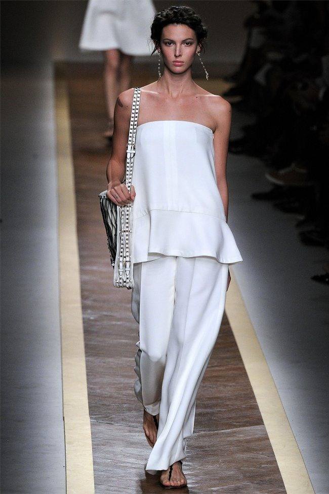 PARIS FASHION WEEK: VALENTINO SPRING 2012