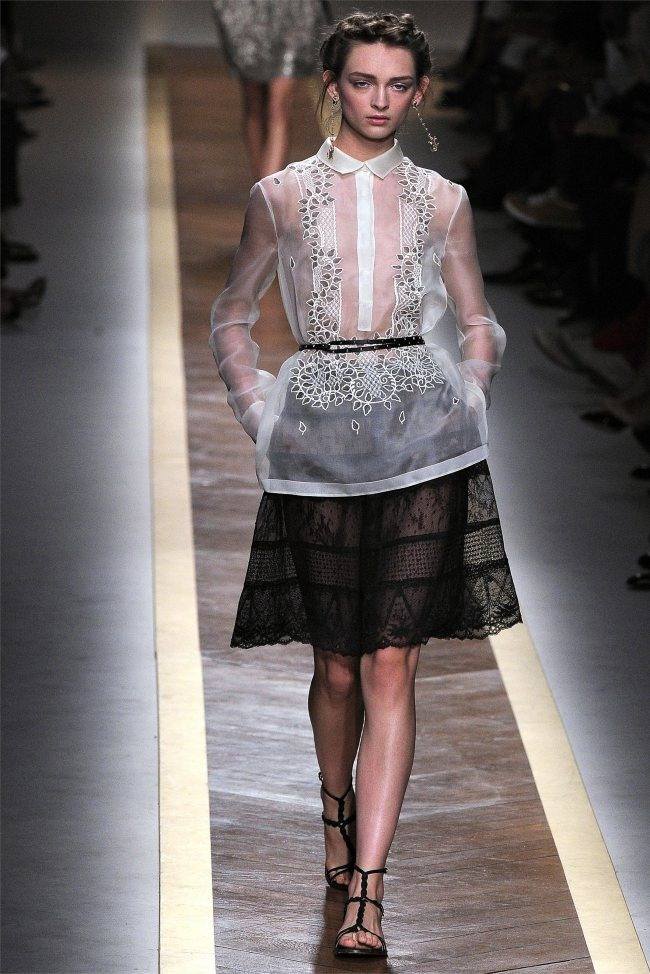 PARIS FASHION WEEK: VALENTINO SPRING 2012