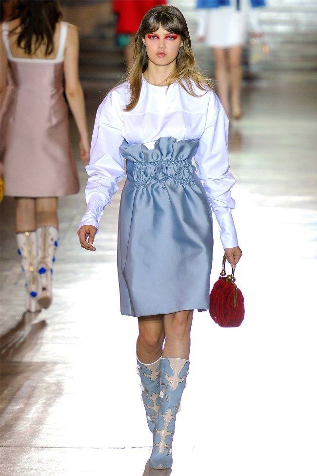 PARIS FASHION WEEK: MIU MIU SPRING 2012