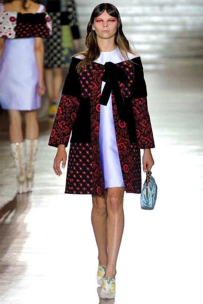 PARIS FASHION WEEK: MIU MIU SPRING 2012