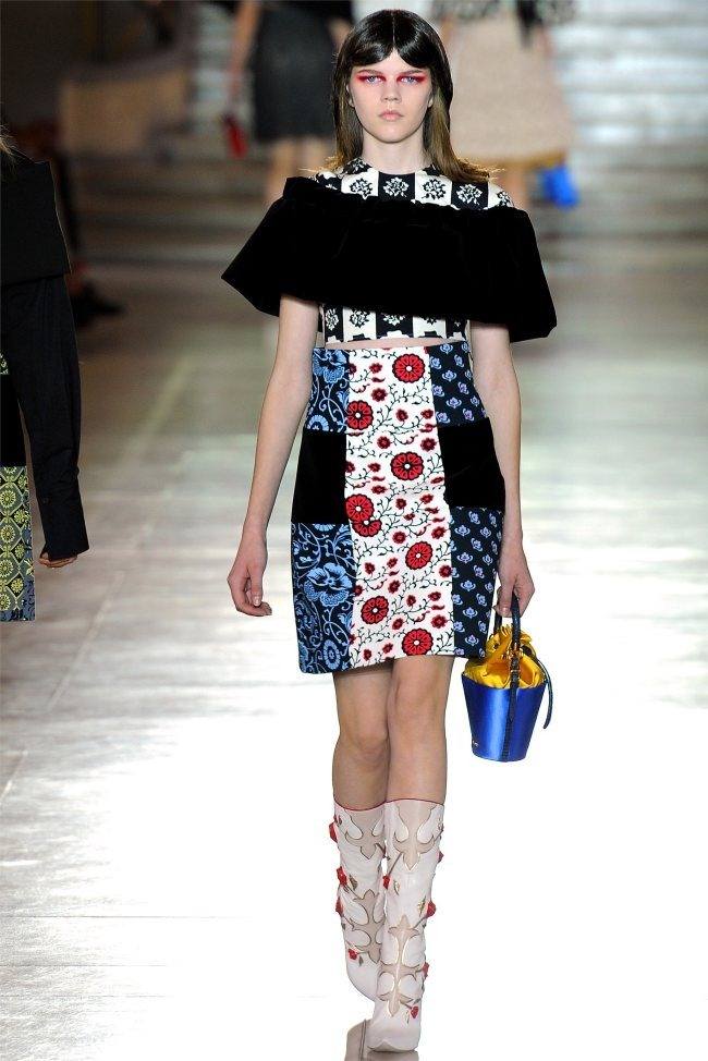 PARIS FASHION WEEK: MIU MIU SPRING 2012