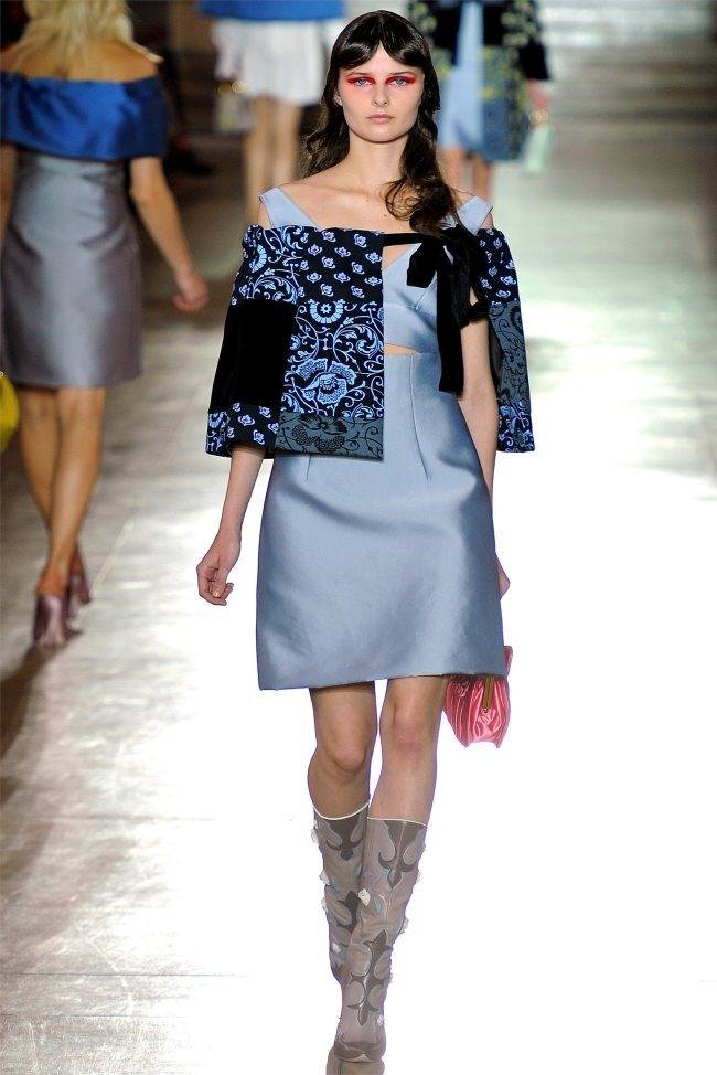 PARIS FASHION WEEK: MIU MIU SPRING 2012