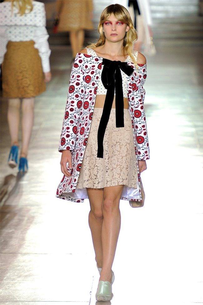 PARIS FASHION WEEK: MIU MIU SPRING 2012