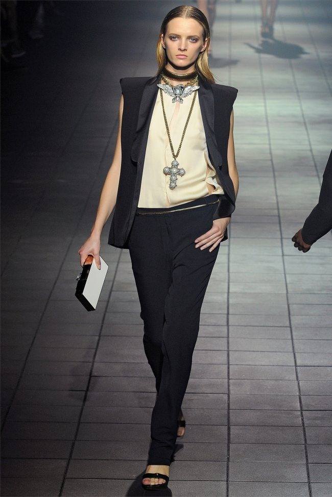 PARIS FASHION WEEK: LANVIN SPRING 2012