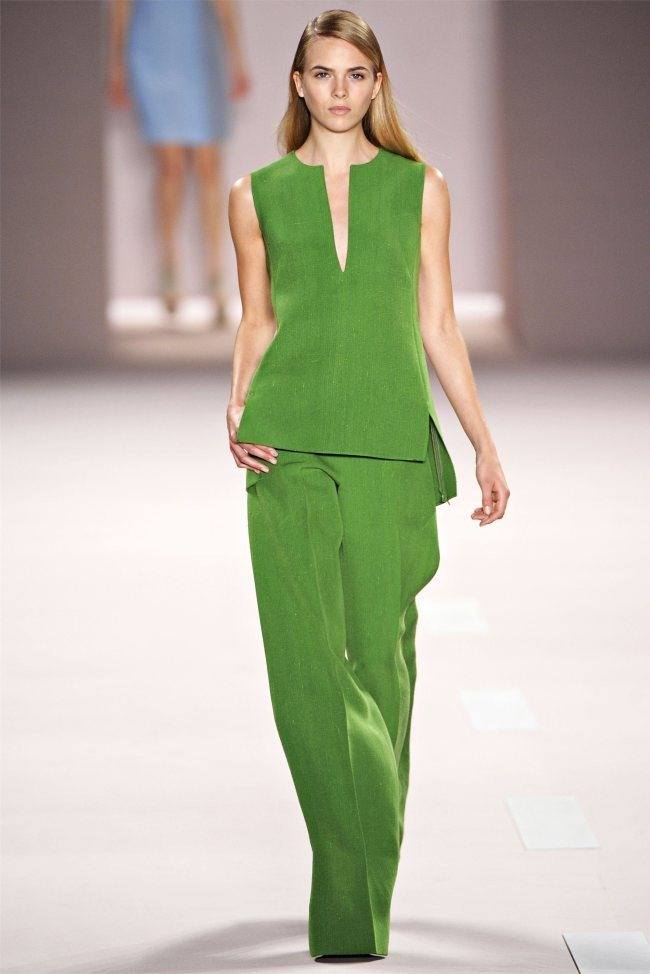 PARIS FASHION WEEK: AKRIS SPRING 2012