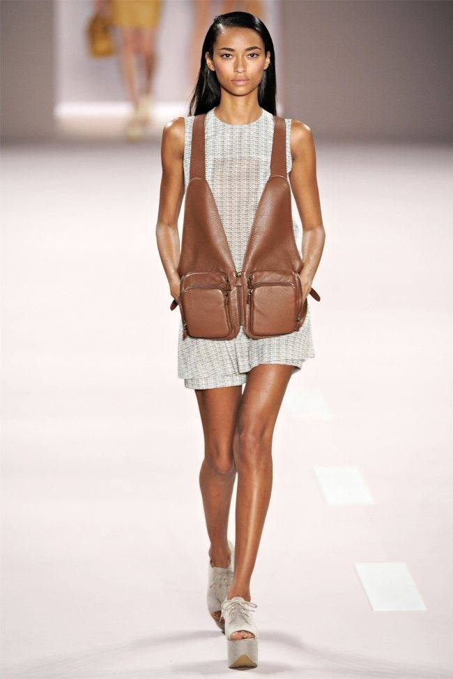 PARIS FASHION WEEK: AKRIS SPRING 2012