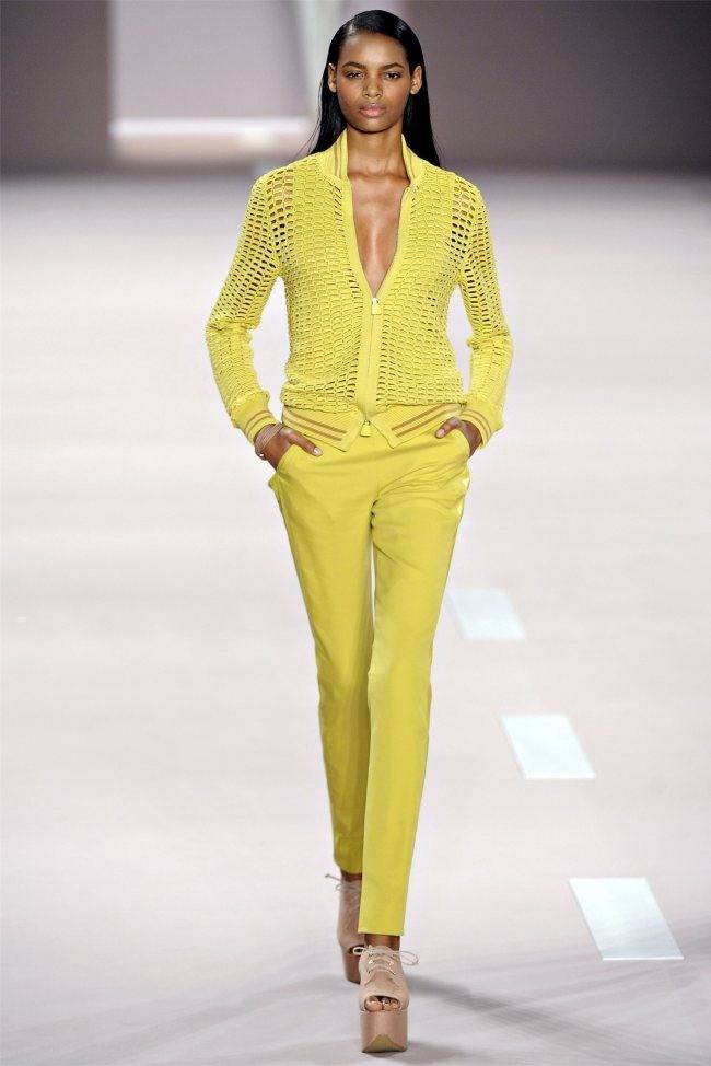 PARIS FASHION WEEK: AKRIS SPRING 2012