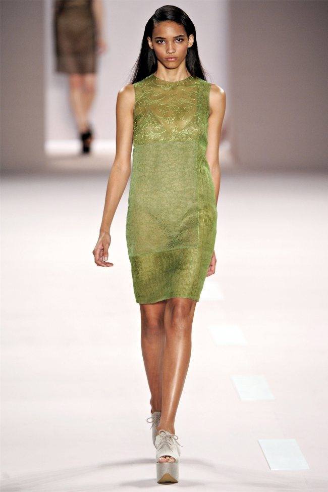 PARIS FASHION WEEK: AKRIS SPRING 2012