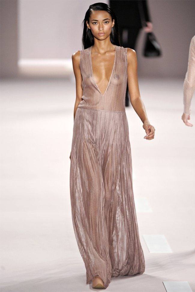 PARIS FASHION WEEK: AKRIS SPRING 2012