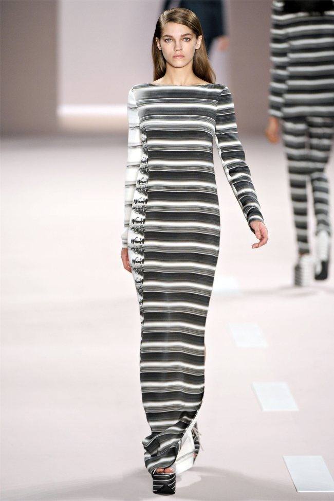 PARIS FASHION WEEK: AKRIS SPRING 2012