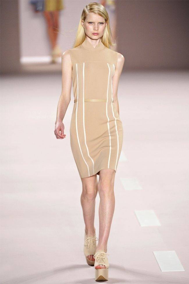 PARIS FASHION WEEK: AKRIS SPRING 2012