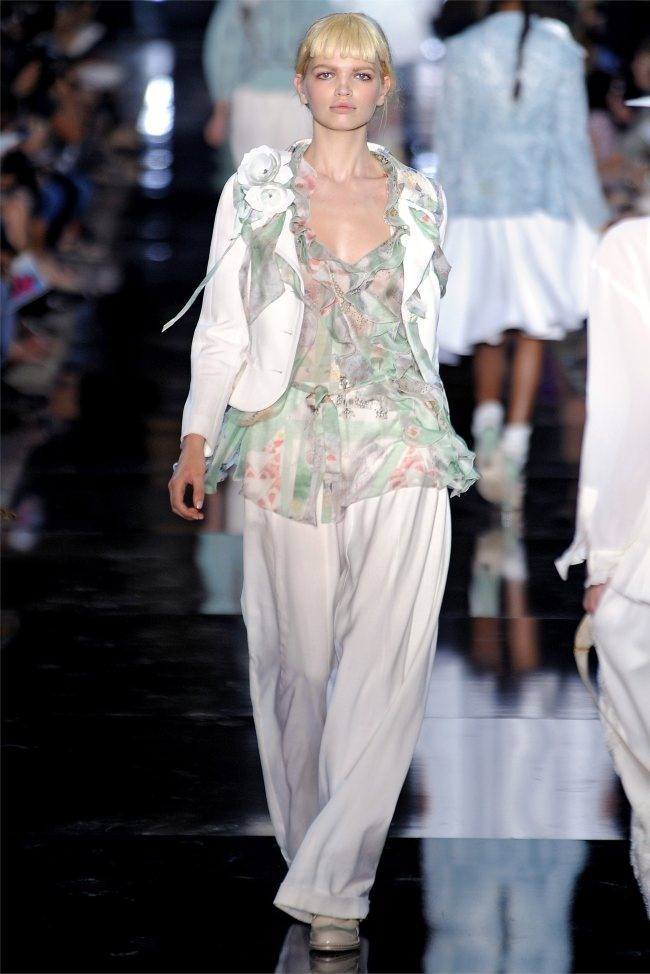 PARIS FASHION WEEK: JOHN GALLIANO SPRING 2012