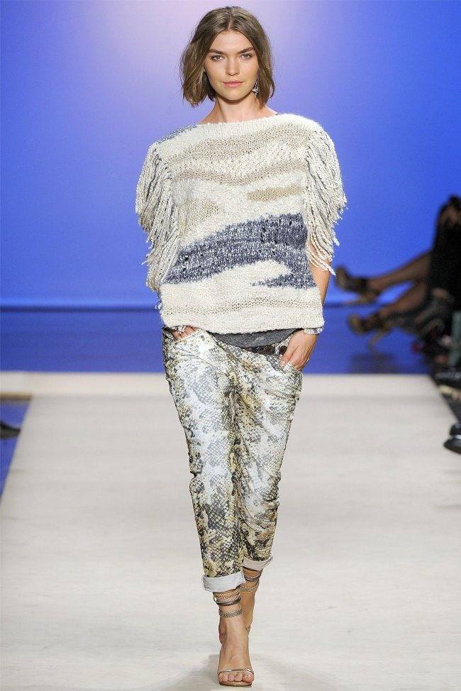 PARIS FASHION WEEK: ISABEL MARANT SPRING 2012