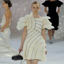 PARIS FASHION WEEK: CHANEL SPRING 2012