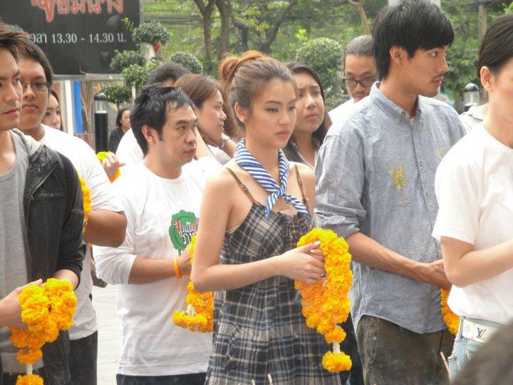 หน่อง-ธนา งานบวงสรวงซิทคอม "จุดนัดภพ"