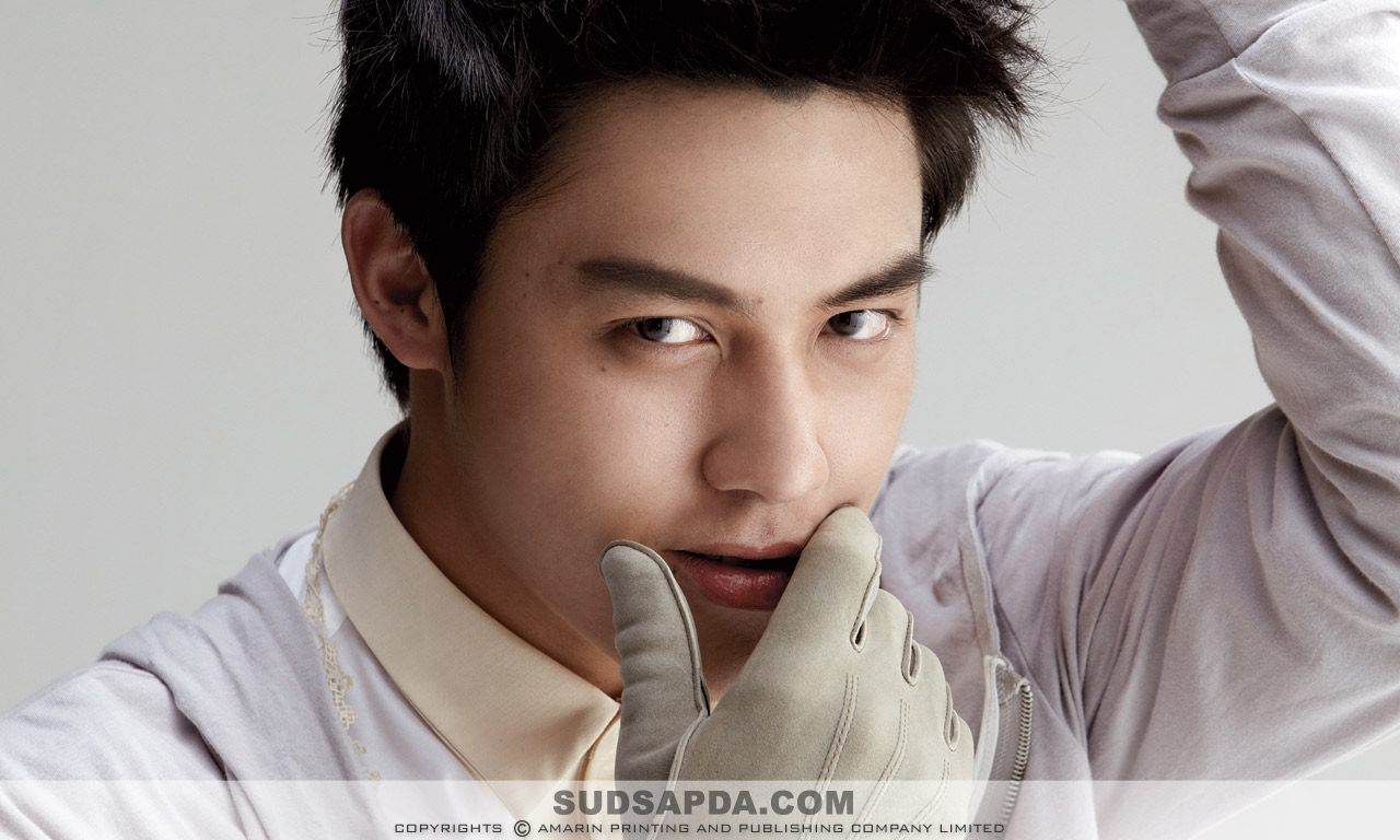 Wallpaper 10หนุ่มน่ากอด 2011