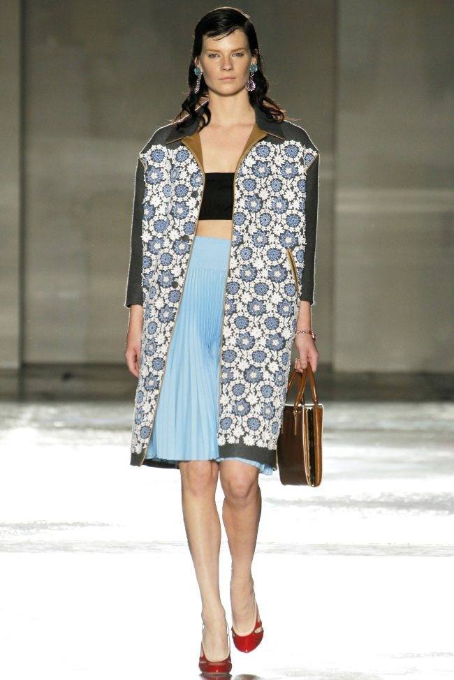 MILAN FASHION WEEK: PRADA SPRING 2012