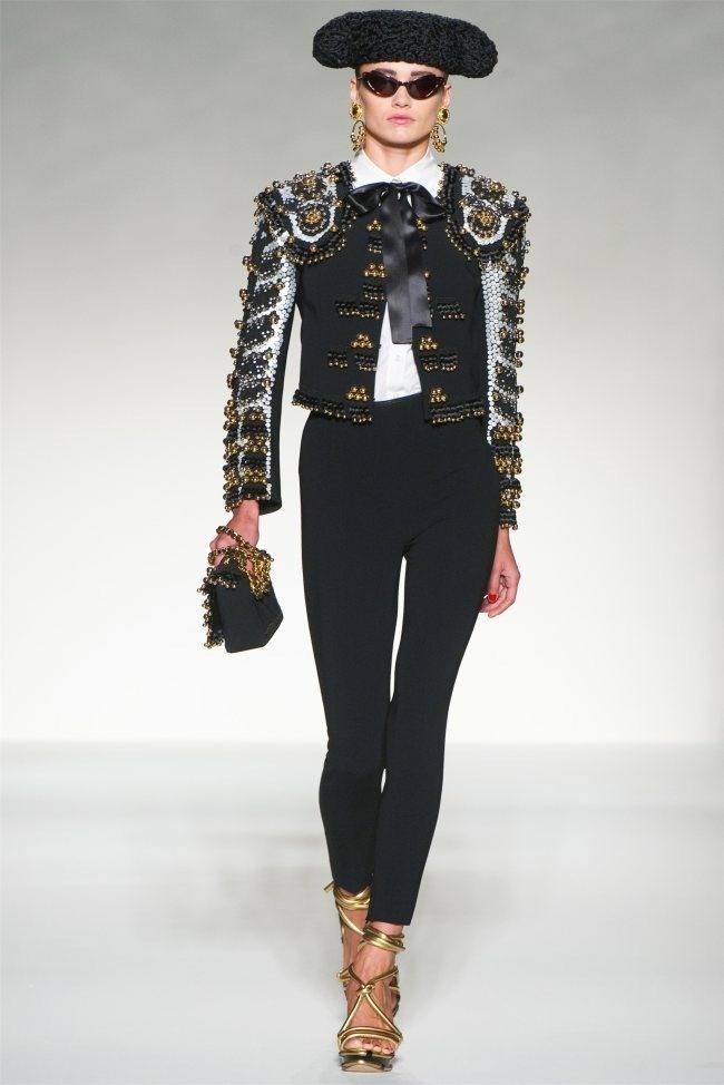 MILAN FASHION WEEK: MOSCHINO SPRING 2012