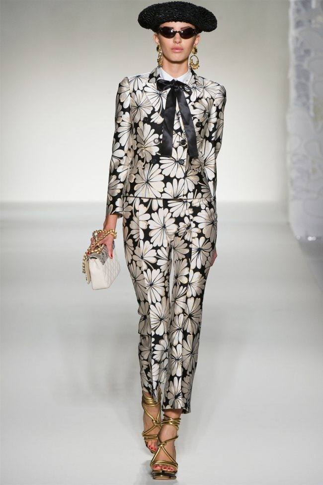 MILAN FASHION WEEK: MOSCHINO SPRING 2012