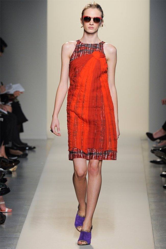 MILAN FASHION WEEK: BOTTEGA VENETA SPRING 2012