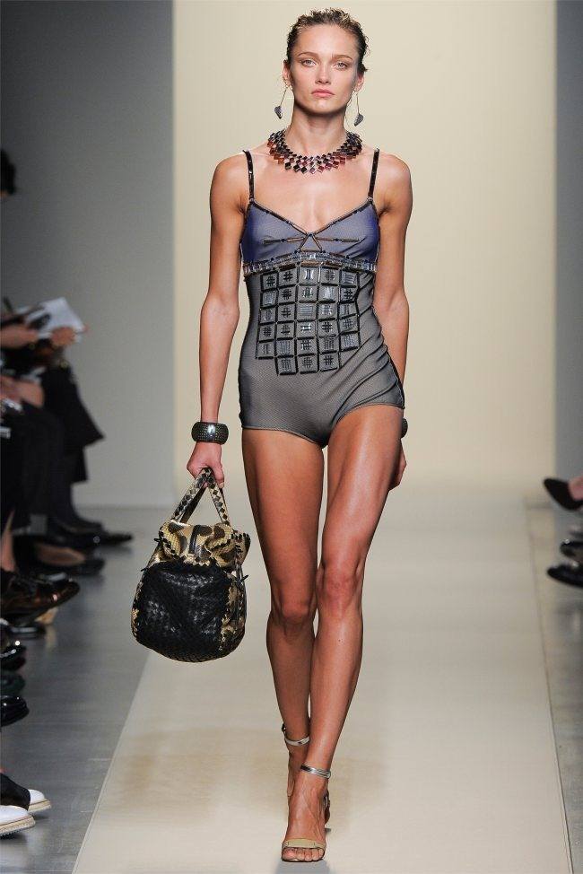 MILAN FASHION WEEK: BOTTEGA VENETA SPRING 2012