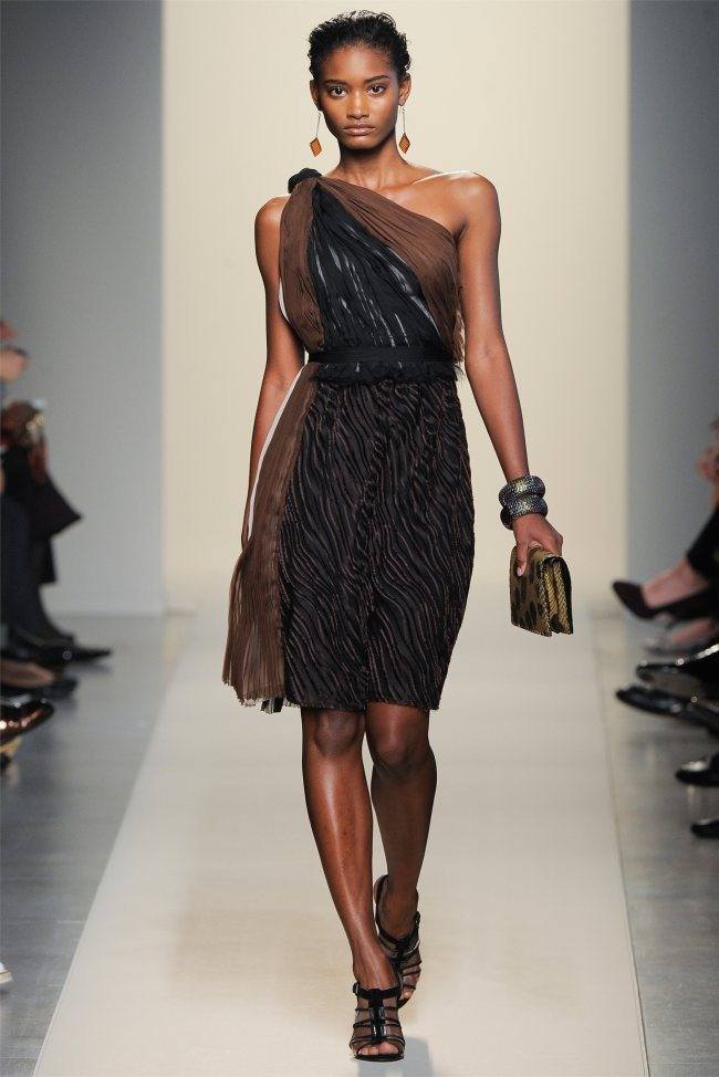 MILAN FASHION WEEK: BOTTEGA VENETA SPRING 2012