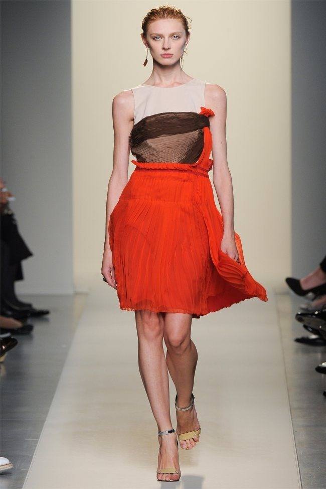 MILAN FASHION WEEK: BOTTEGA VENETA SPRING 2012