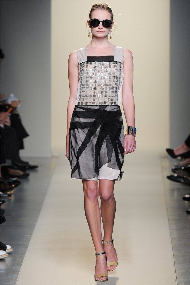 MILAN FASHION WEEK: BOTTEGA VENETA SPRING 2012