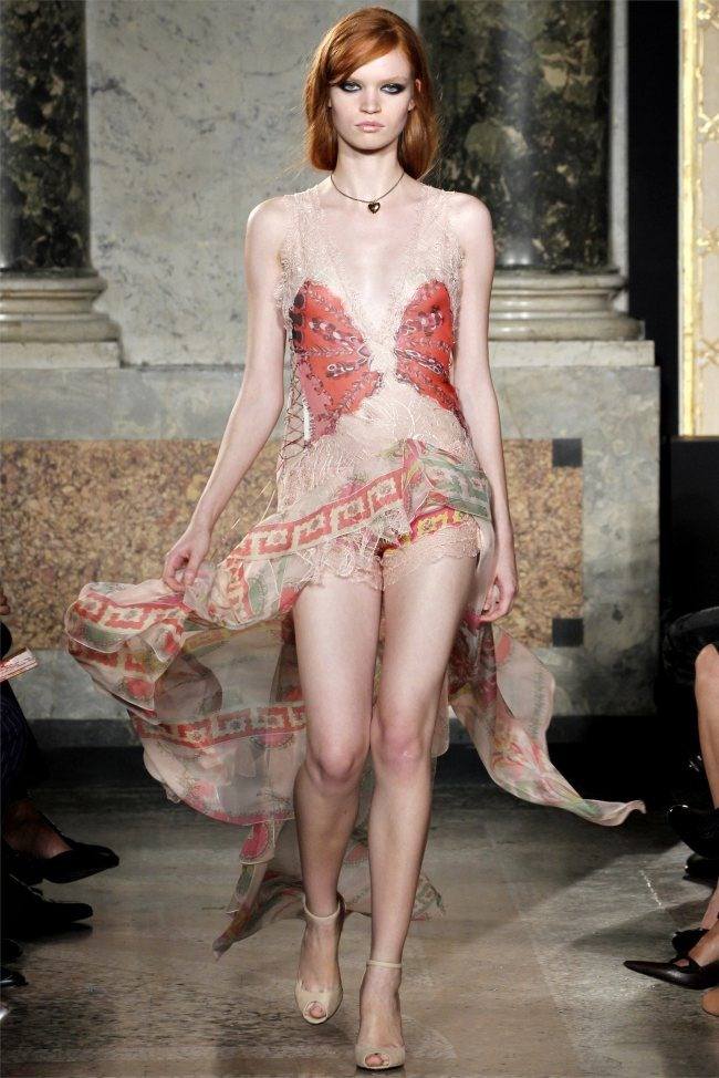 MILAN FASHION WEEK: EMILIO PUCCI SPRING 2012