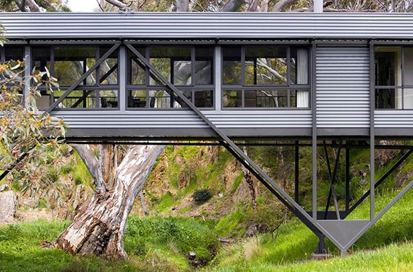 Australian Architect "Bridges" the Gap between Innovation and Architecture – Bridge House