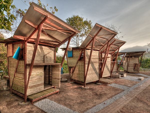 โพสบ้านมาก็เยอะพึ่งมีของไทยนี่แหล่ะThailand Wood Prefab Houses with Modern Butterfly Roof