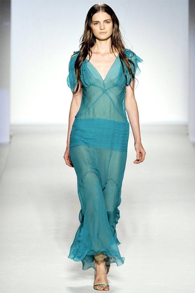 MILAN FASHION WEEK: ALBERTA FERRETTI SPRING 2012