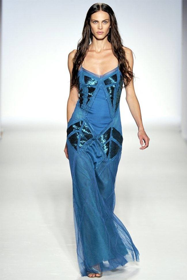 MILAN FASHION WEEK: ALBERTA FERRETTI SPRING 2012