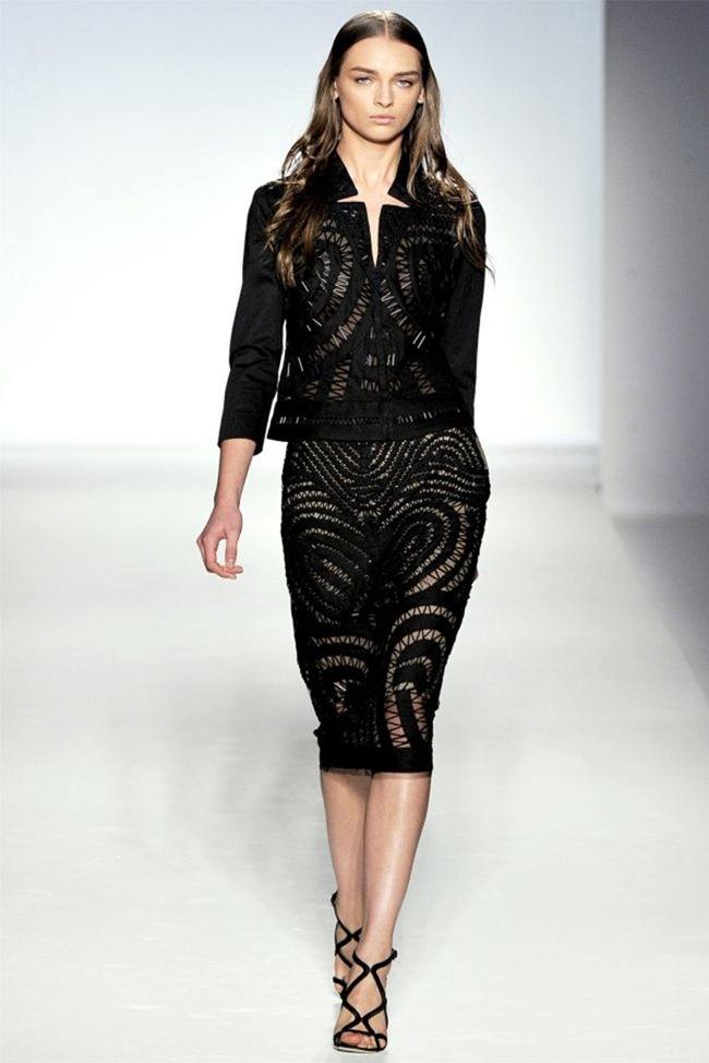 MILAN FASHION WEEK: ALBERTA FERRETTI SPRING 2012